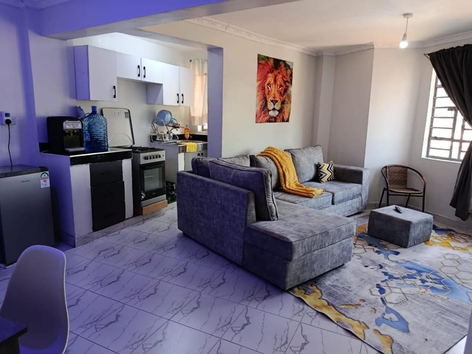 TV and multimedia, Kitchen or kitchenette, Living room, Seating area