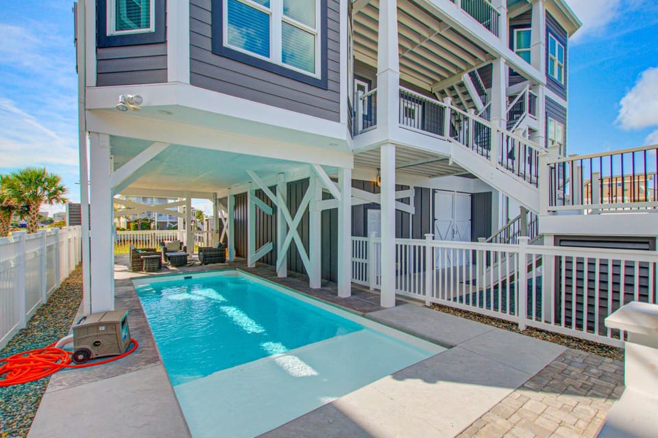 HB08 On the High Point House in Holden Beach