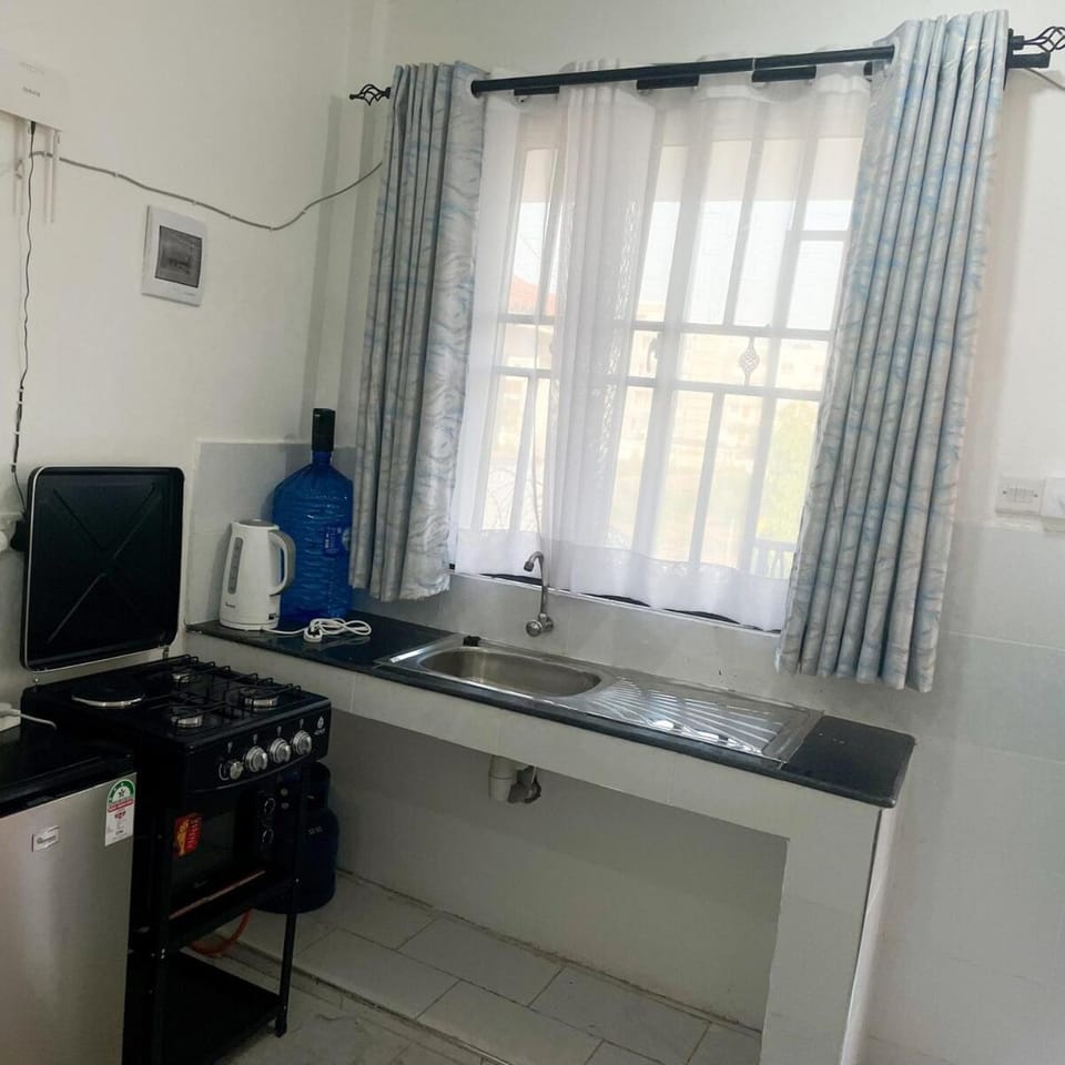 Leah's Private One Bedroom Near the Beach in Shanzu Apartment in Mombasa County