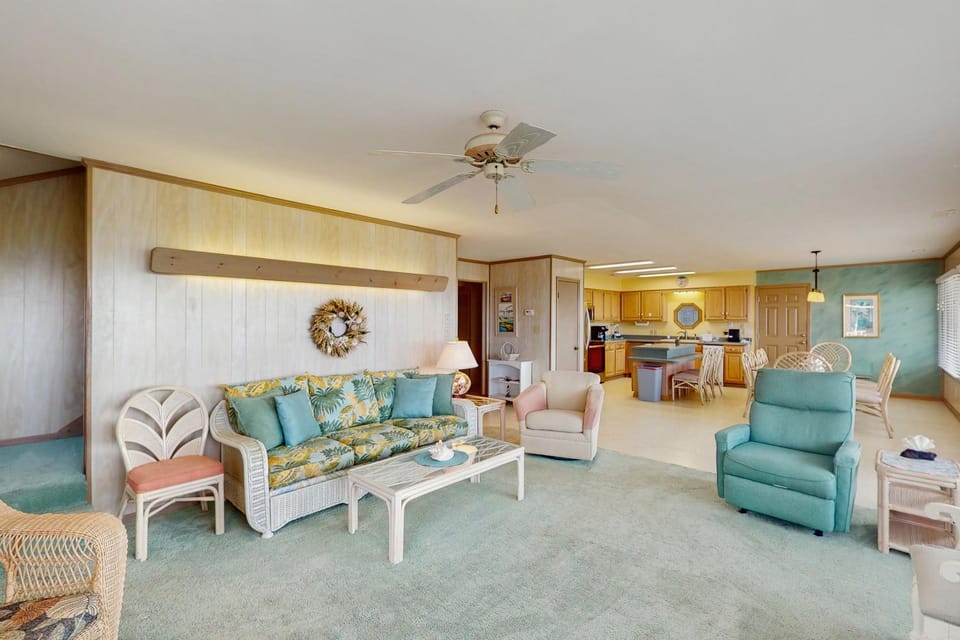 HB137 Peace & Quiet House in Holden Beach