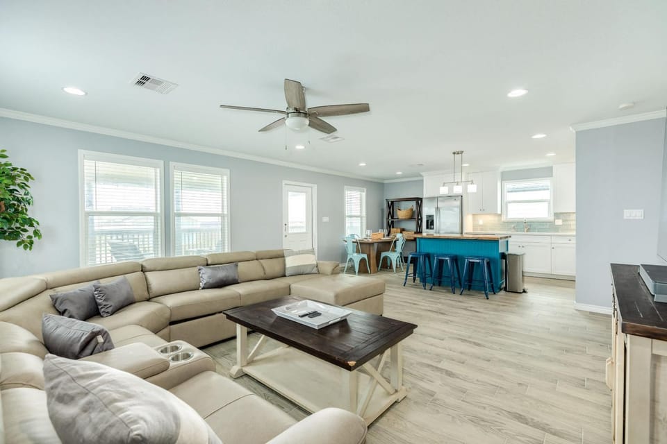 License to Chill - Your Official Permit to Relax House in Surfside Beach