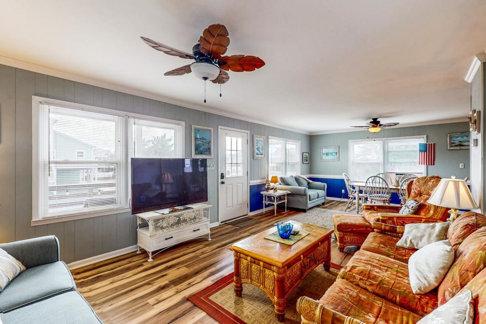 HB149 Roberts Retreat House in Holden Beach