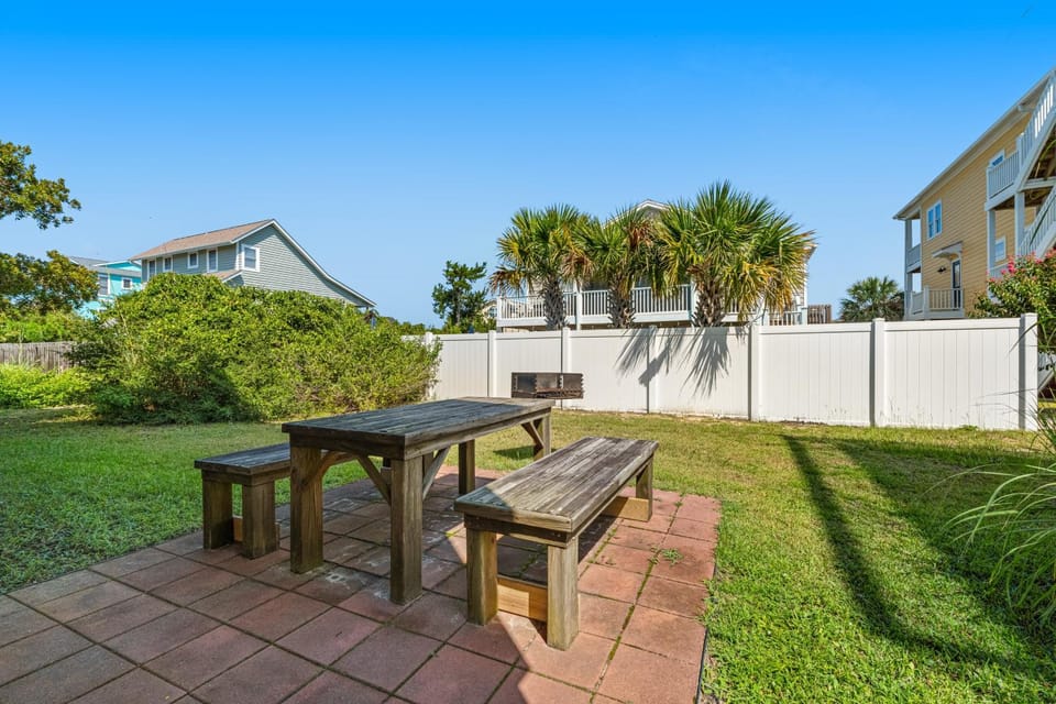 HB149 Roberts Retreat House in Holden Beach