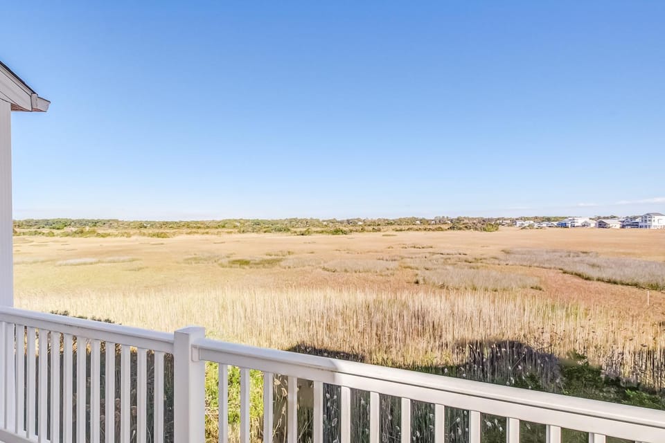 HB157 Sea Breeze House in Holden Beach