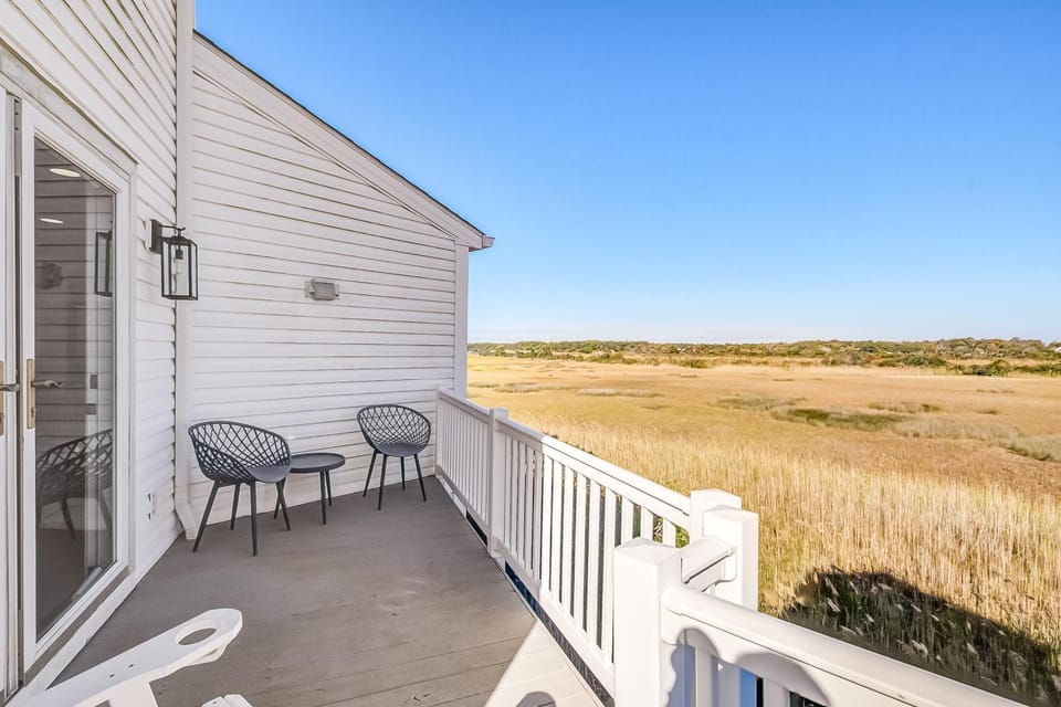 HB157 Sea Breeze House in Holden Beach