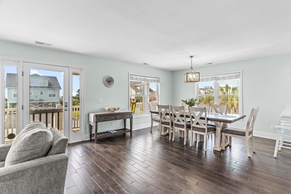 HB158 Sea Cloud House in Holden Beach