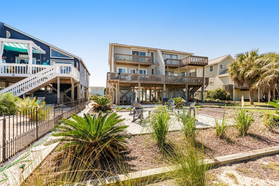 HB161 Sea Haven Too House in Holden Beach