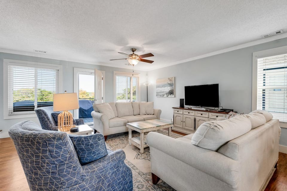 HB161 Sea Haven Too House in Holden Beach