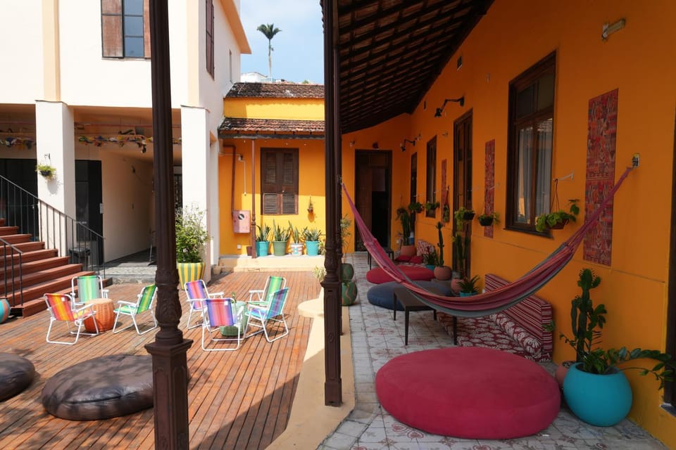 Casa by Tucanos Host Hotel in Santa Teresa