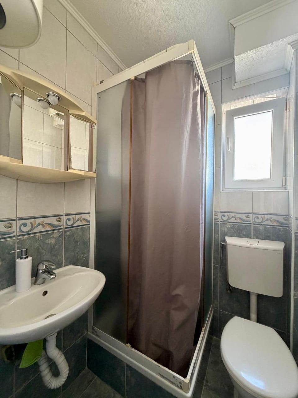 Studio Apartments Ivo Apartment in Brela