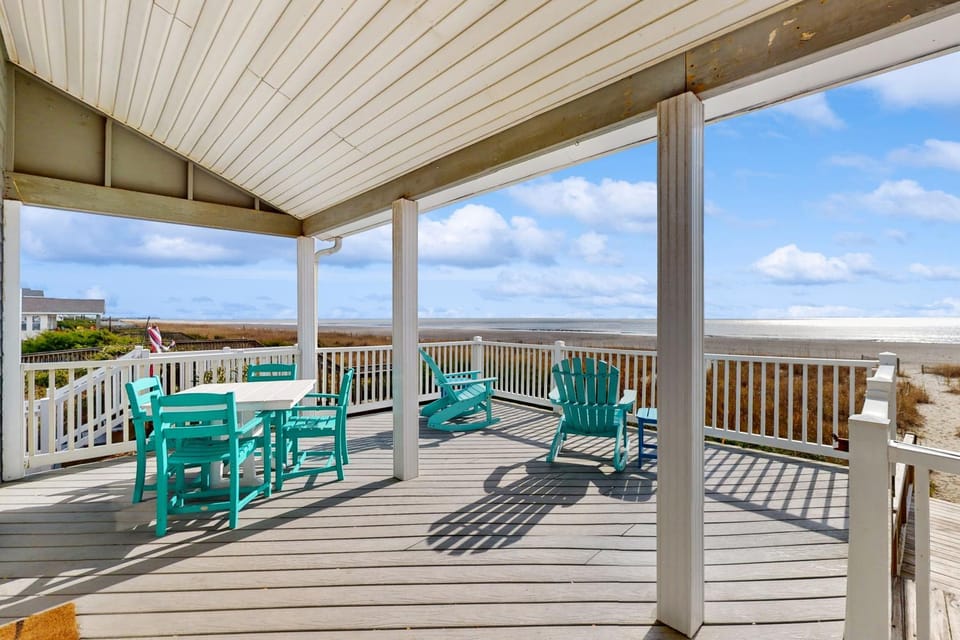 HB186a Ocean Bliss House in Holden Beach