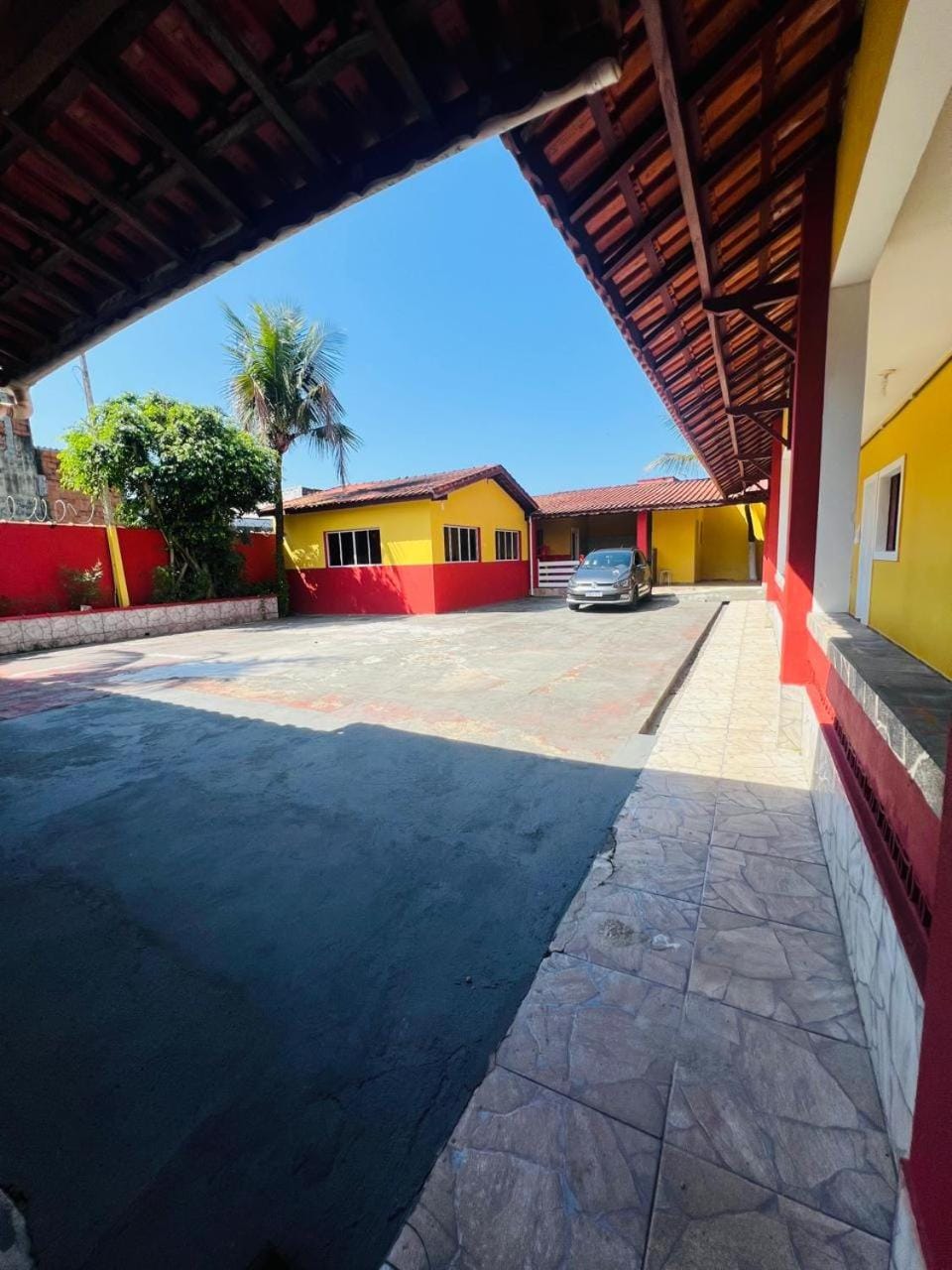 Quarto em pousada, piscina e área de lazer Apartment in Itanhaém