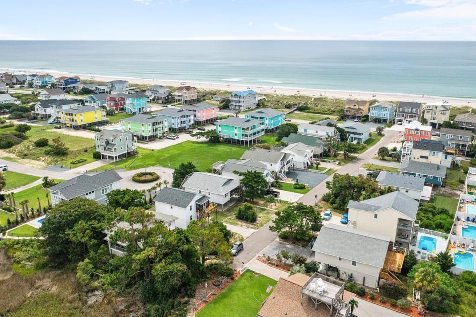 HB190 Sunflower House in Holden Beach