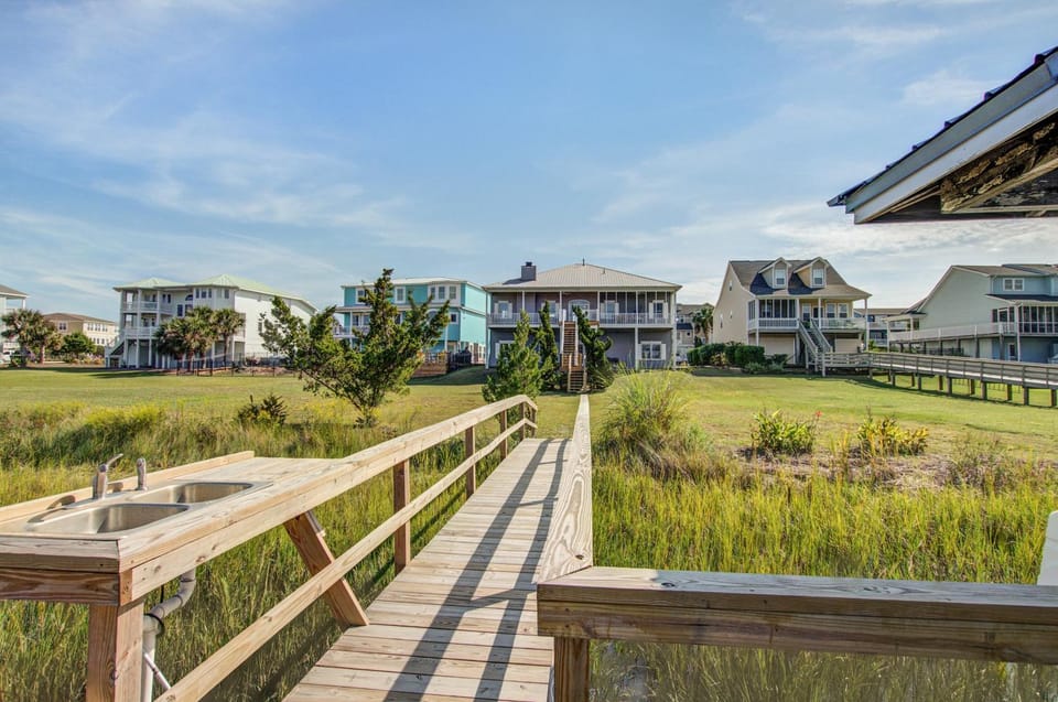 HB193 Sweet Trade House in Holden Beach