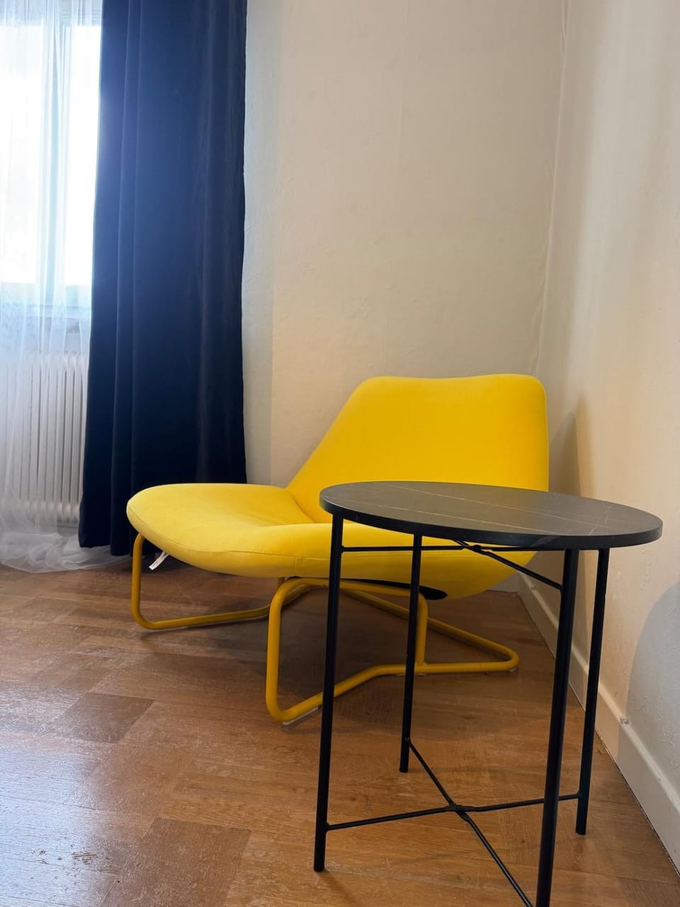 Seating area, Bedroom