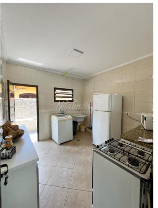 Recanto dos Alleonis - Casa com Piscina, Churrasqueira e Ar Condicionado em Guaratuba House in Bertioga