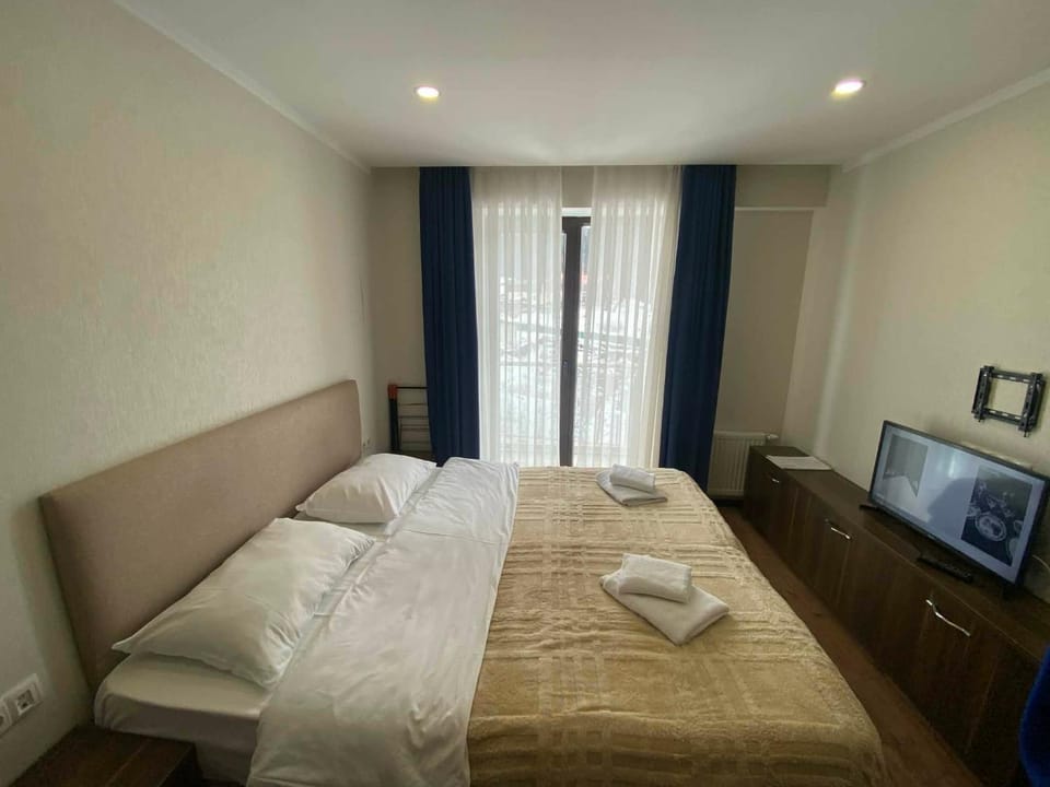 TV and multimedia, Bedroom, towels