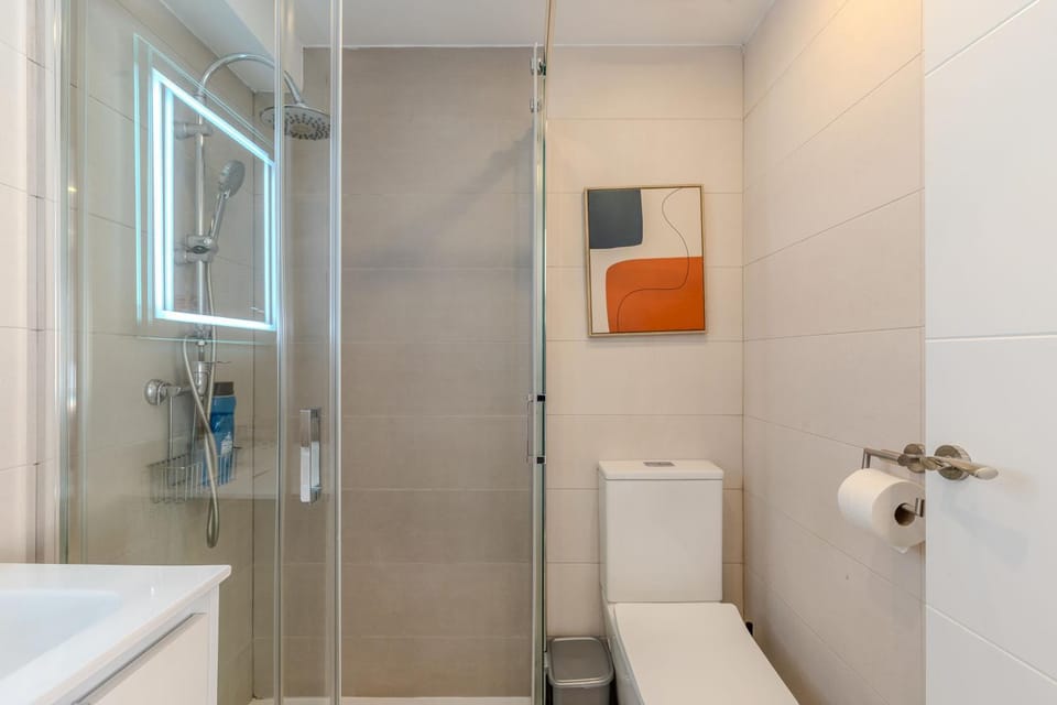 Shower, Bathroom, towels