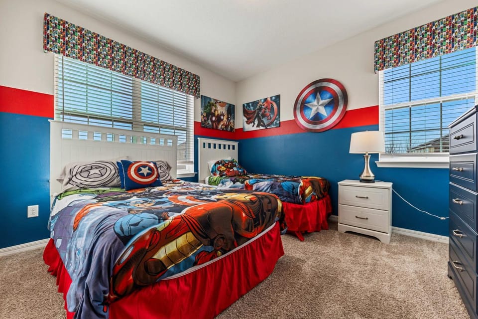 Sun Kissed Oasis at Solara - 9 Bedrooms -Games Pool & Togetherness House in Four Corners