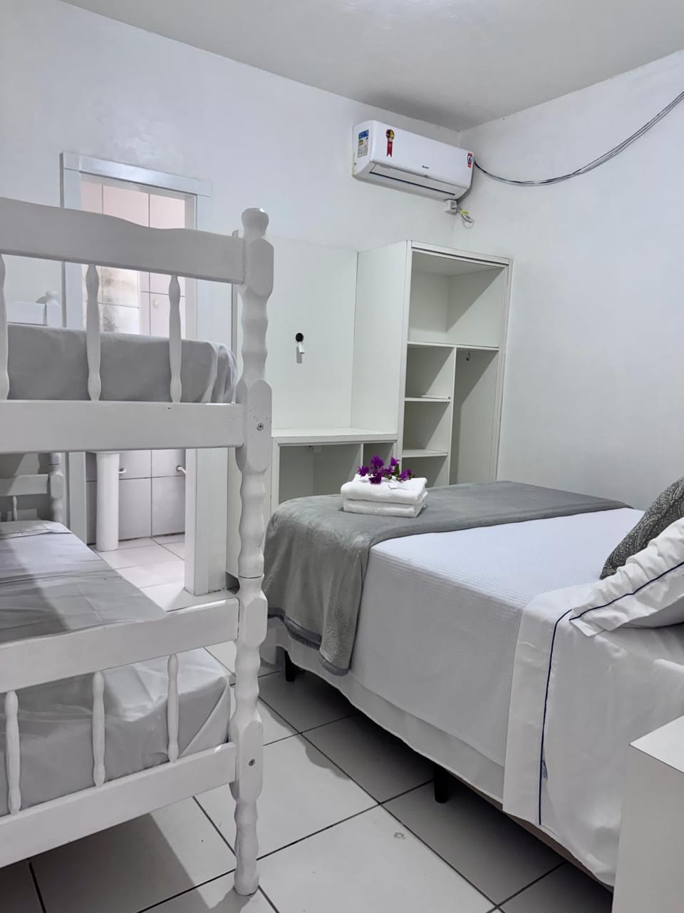 Bedroom, internet, air conditioner