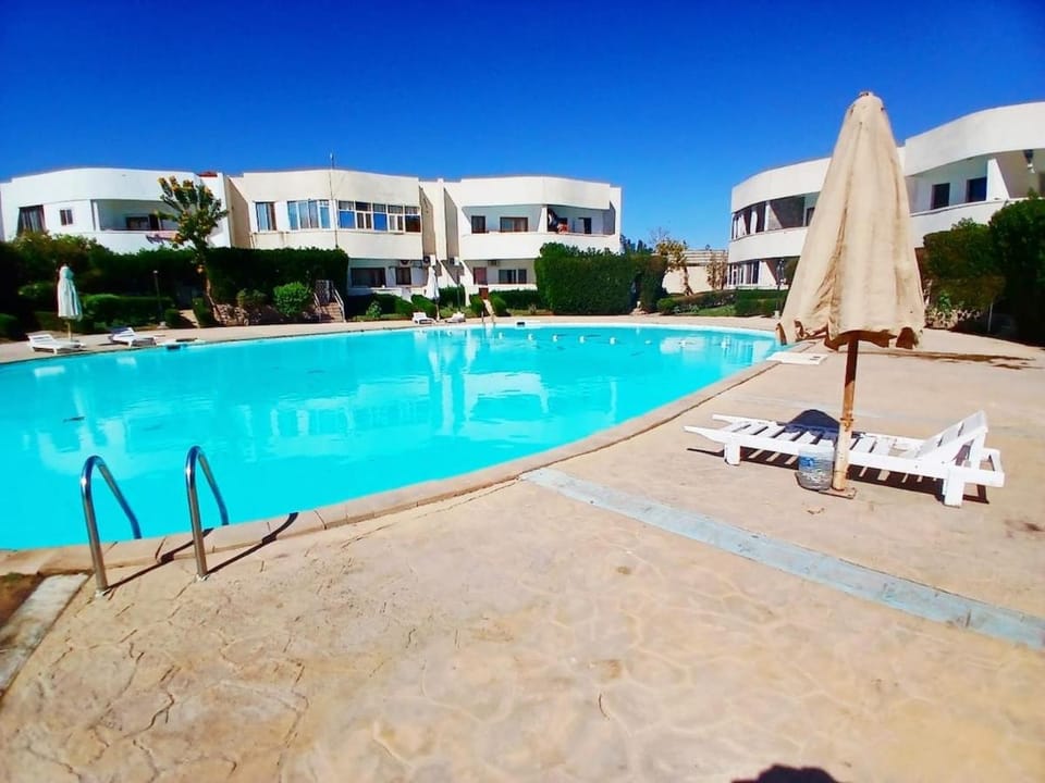 Revive at criss resort naama bay swimming pool Apartment in Sharm El-Sheikh