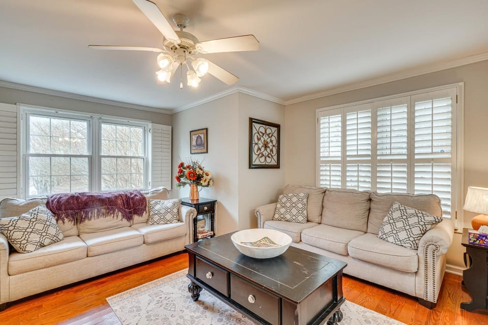 Knoxville Farmhouse Retreat! Easy Access to Town Apartment in Farragut