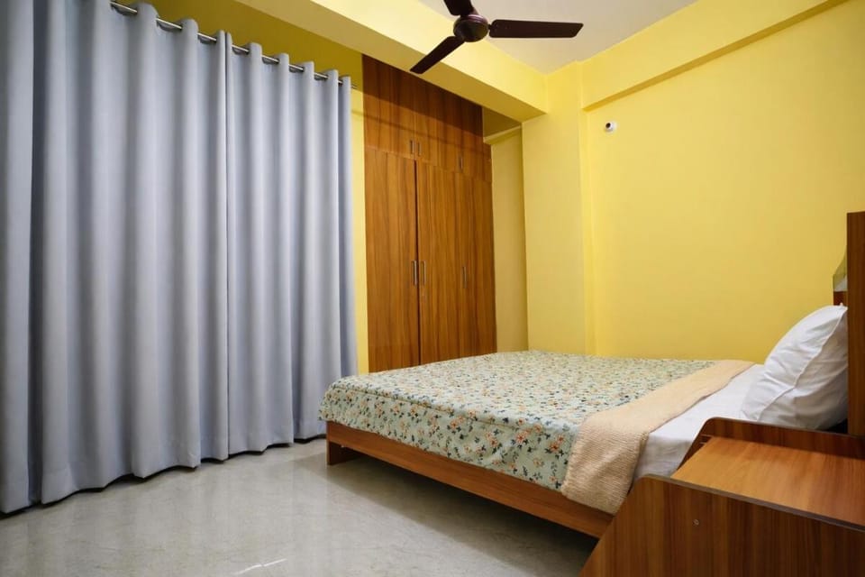 Comfort Home Luxury 3BHK Near Airport Apartment in India