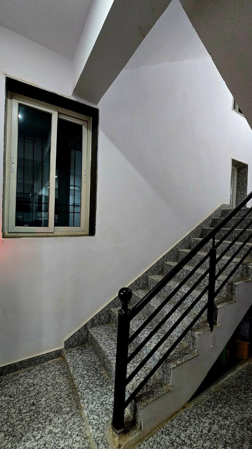 Comfort Home Luxury 3BHK Near Airport Apartment in India
