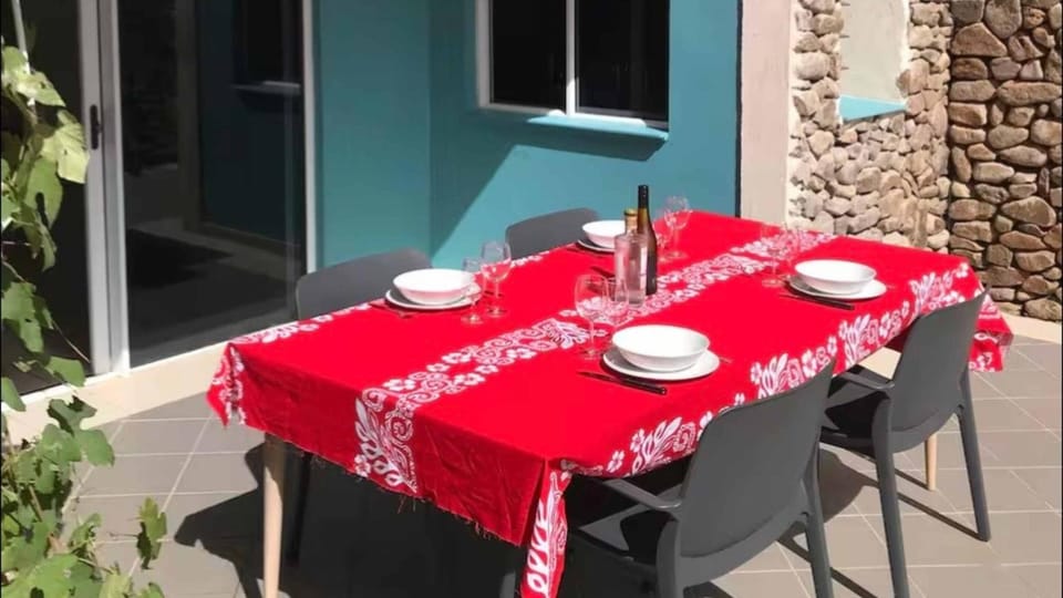 Patio, Dining area