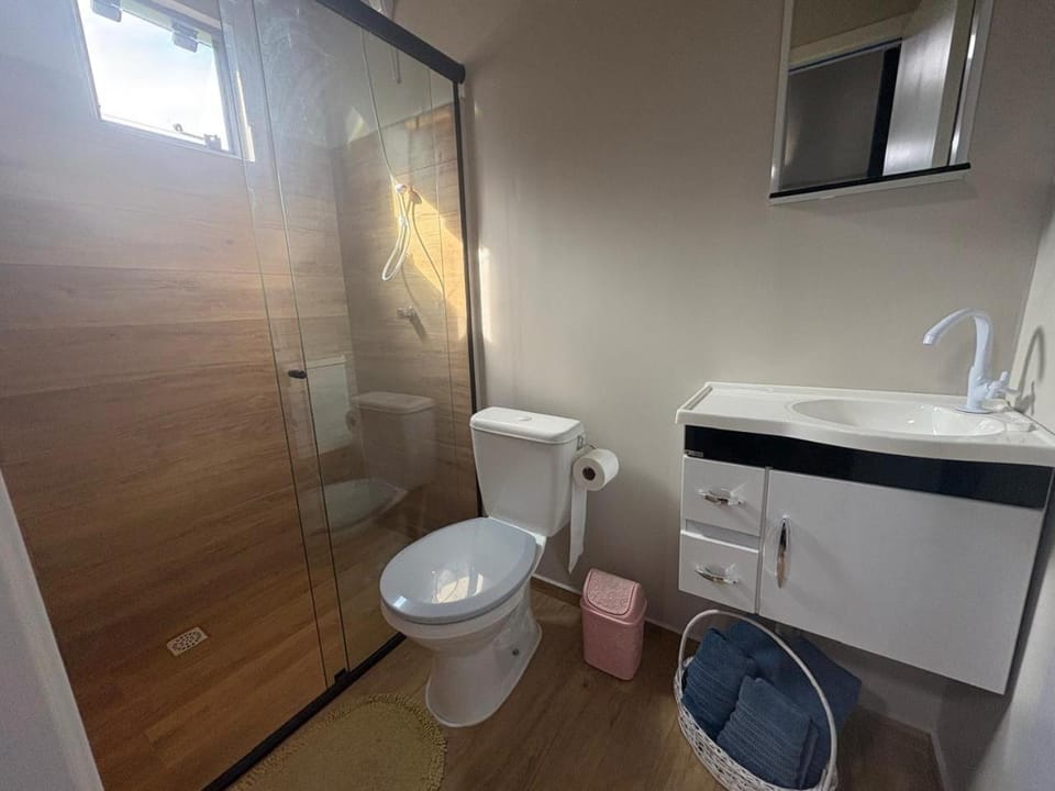 Cabine conteiner na Praia Cabin in Balneário Gaivota
