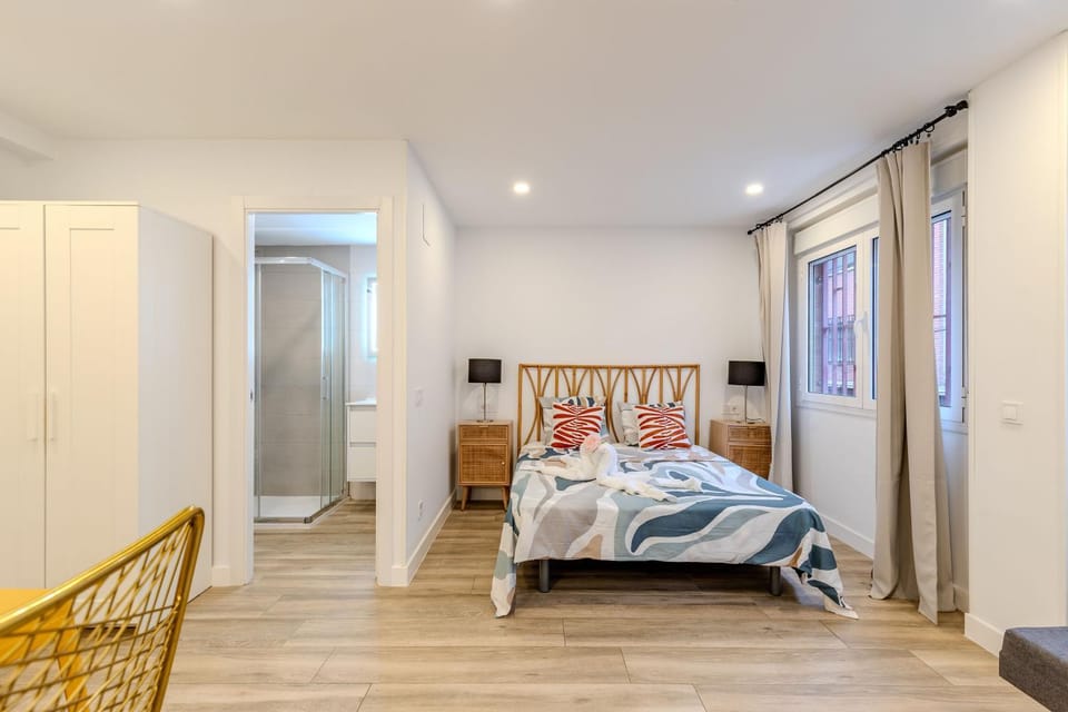 Bed, Photo of the whole room, Bedroom, towels, wardrobe