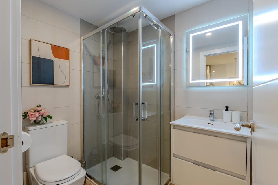 Shower, Bathroom, towels