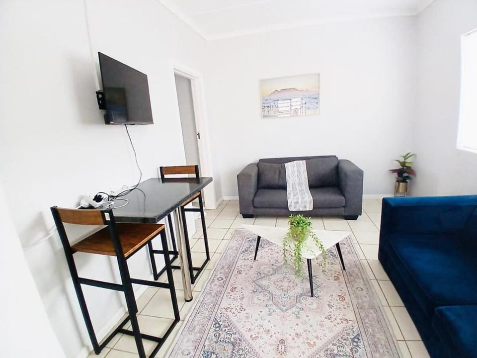 Sea Breeze Manor - Sage Unit Apartment in Eastern Cape