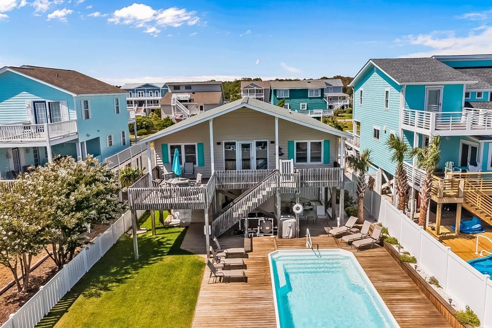 HB204 Tranquility House in Holden Beach
