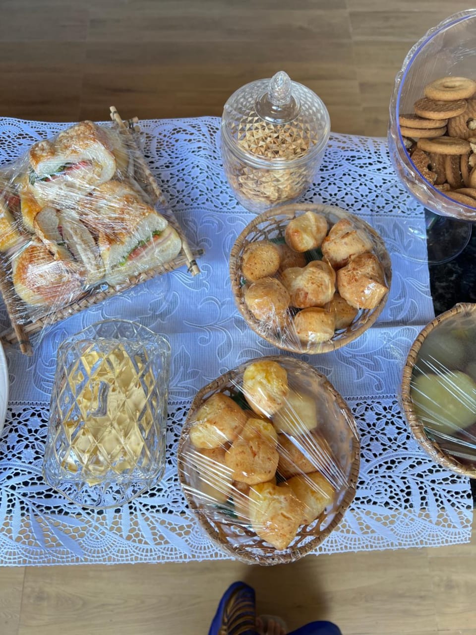 Food and drinks, Food, Continental breakfast