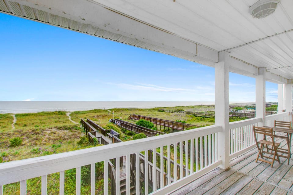 HB207 Turtle Landing House in Holden Beach
