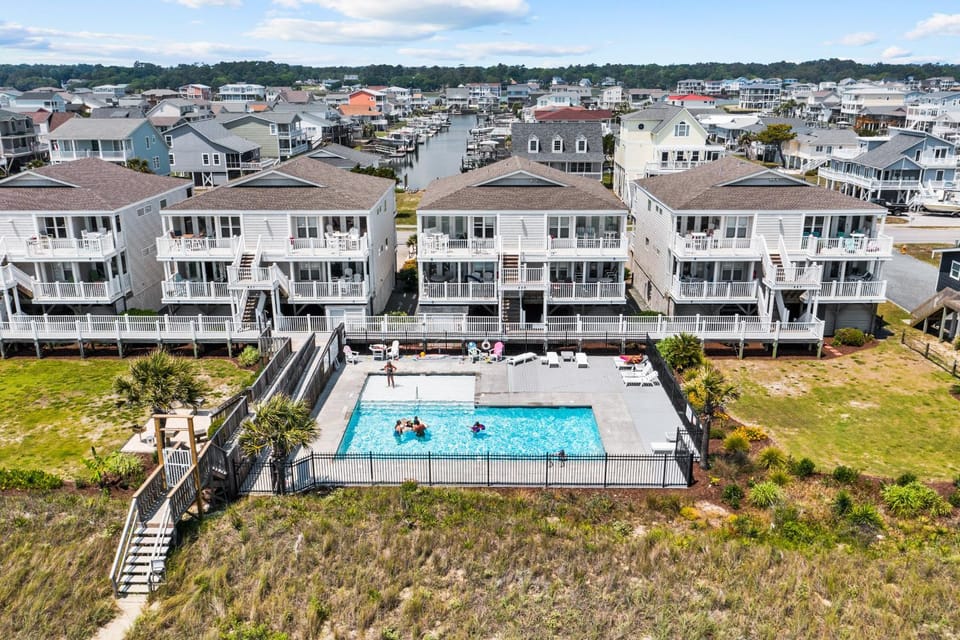 HB219 Waters Edge 433-C OBW House in Holden Beach