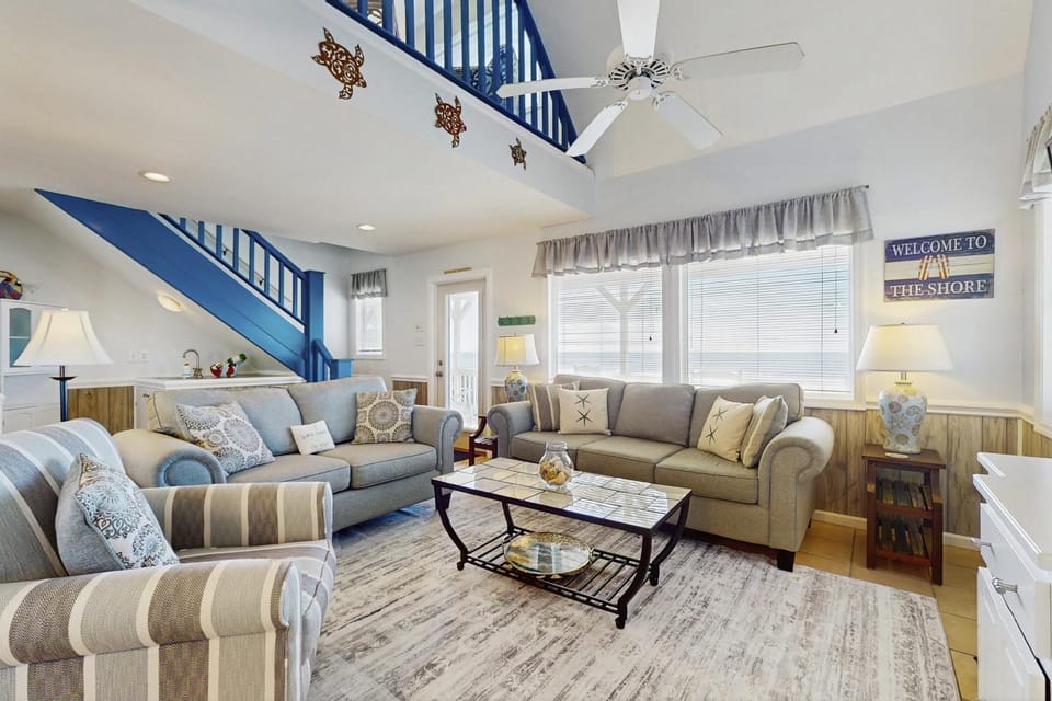 HB23 Barefeet Retreat House in Holden Beach