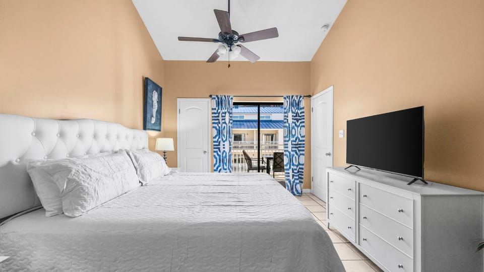 Sugar Beach 326 Premier 3 Bedroom Condo Apartment in Orange Beach