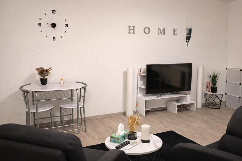 Bright & Cozy Studio with Relax Area & Kitchen Apartment in Marburg