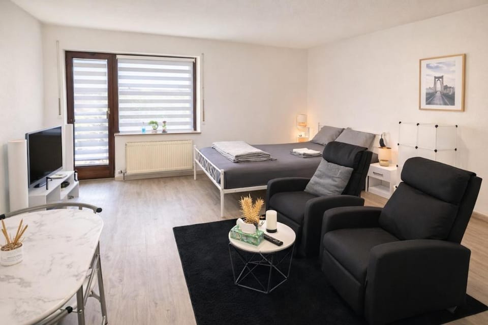 Bright & Cozy Studio with Relax Area & Kitchen Apartment in Marburg