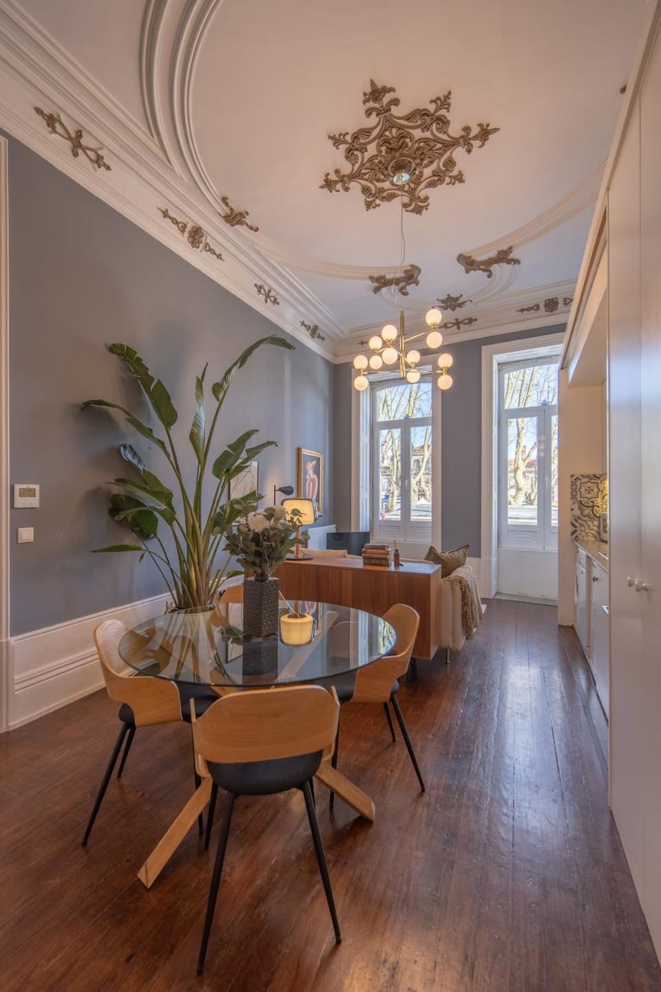 Historic Porto Stay, Classic Details, City Life Apartment in Porto