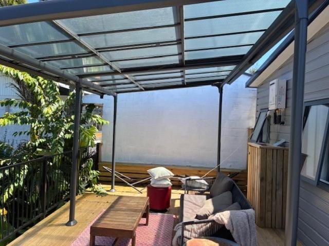 Gully-view studio by the CBD Apartment in Hamilton