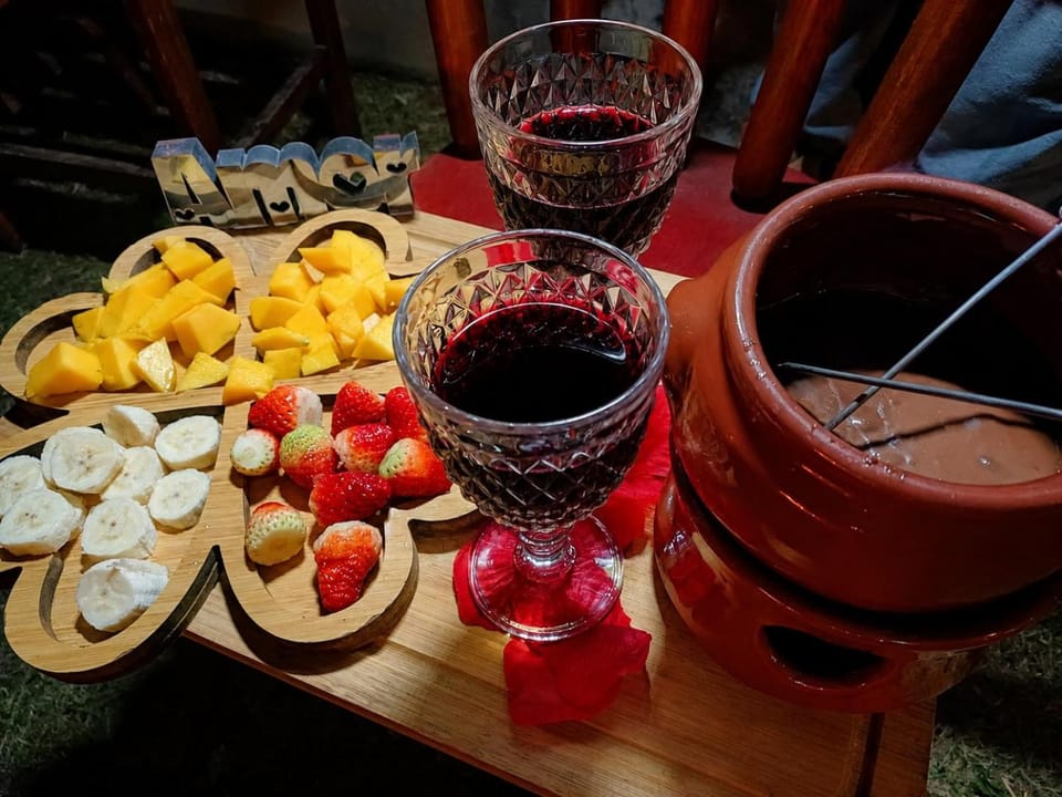 Chale com cozinha - Refugio perfeito para casal House in State of São Paulo