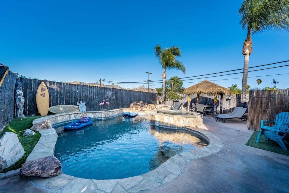 Day, Hot Tub, Pool view, Swimming pool, sunbed
