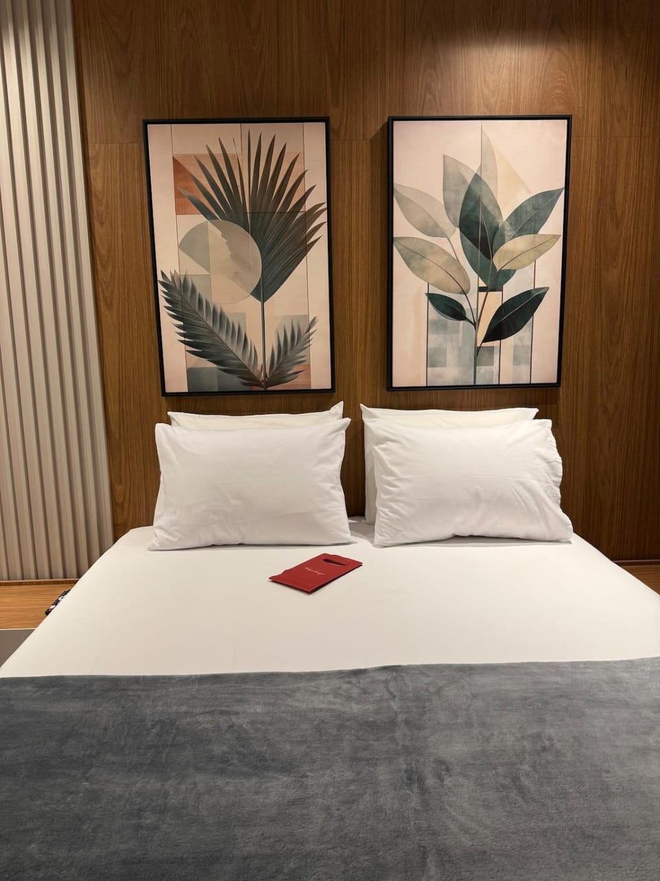 Luxury Studio with Pool and Gym, Verso by Emiliano Jardins Apartment in Sao Paulo City