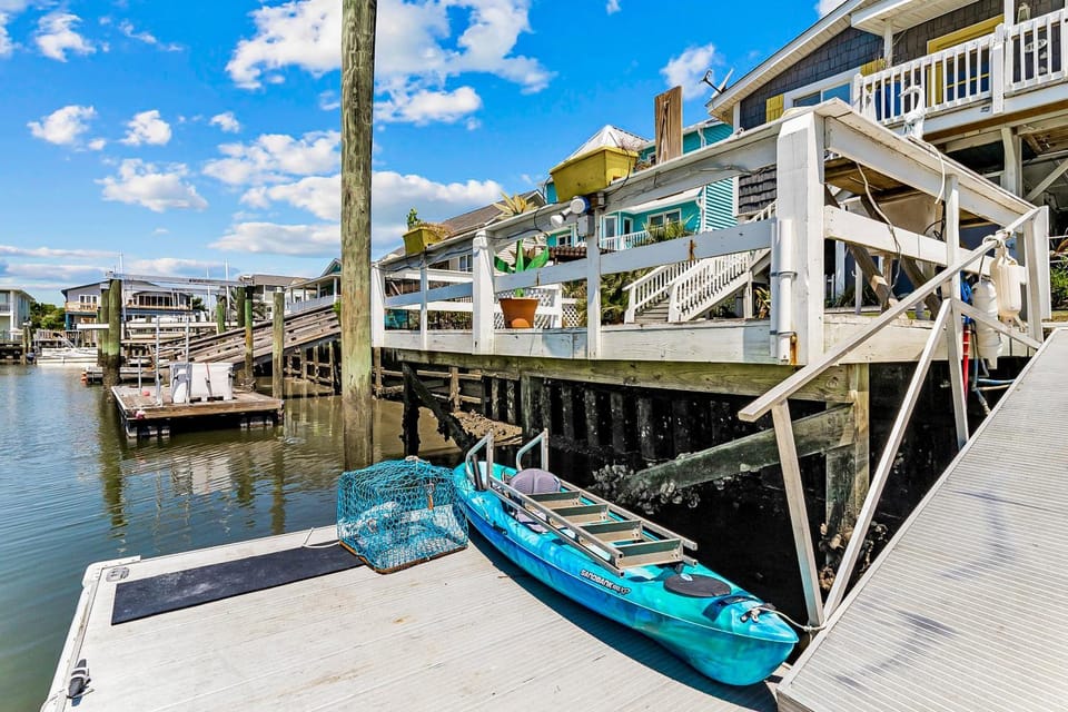 HB267 On the Intracoastal House in Holden Beach