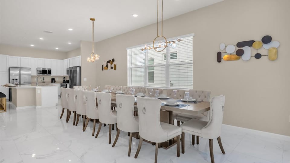 Kitchen or kitchenette, Dining area, pet friendly, stove