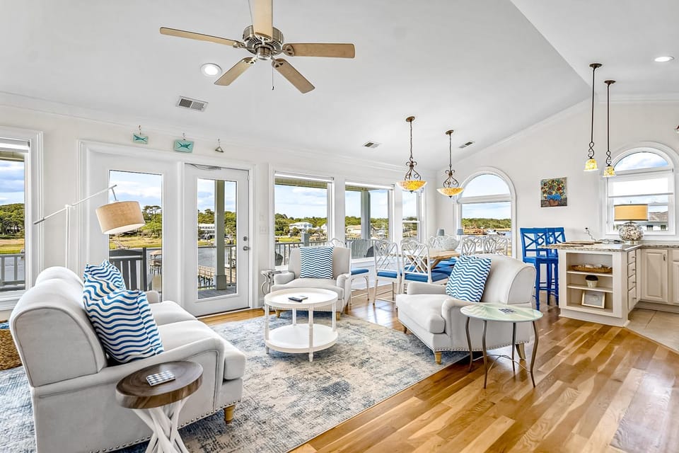 HB281 Sunset Villa House in Holden Beach