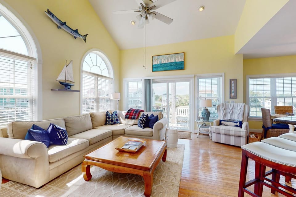 HB282 All Rise - Private Boat Dock and Golf Cart House in Holden Beach